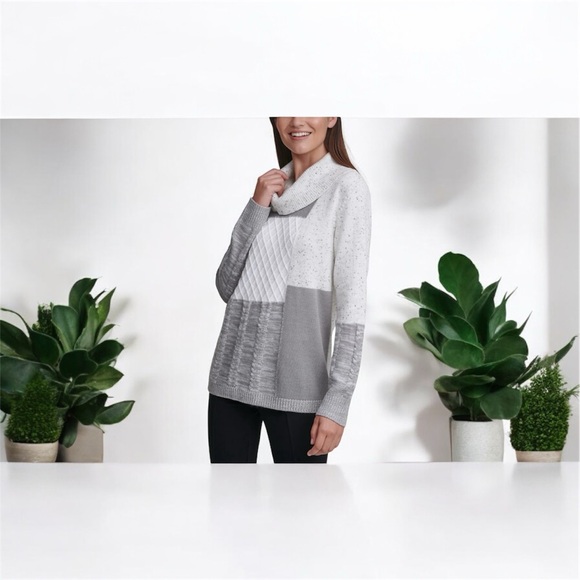 Calvin Klein Sweaters - Calvin Klein Womens Patchwork Pullover Sweater, Grey, White. Size S/P